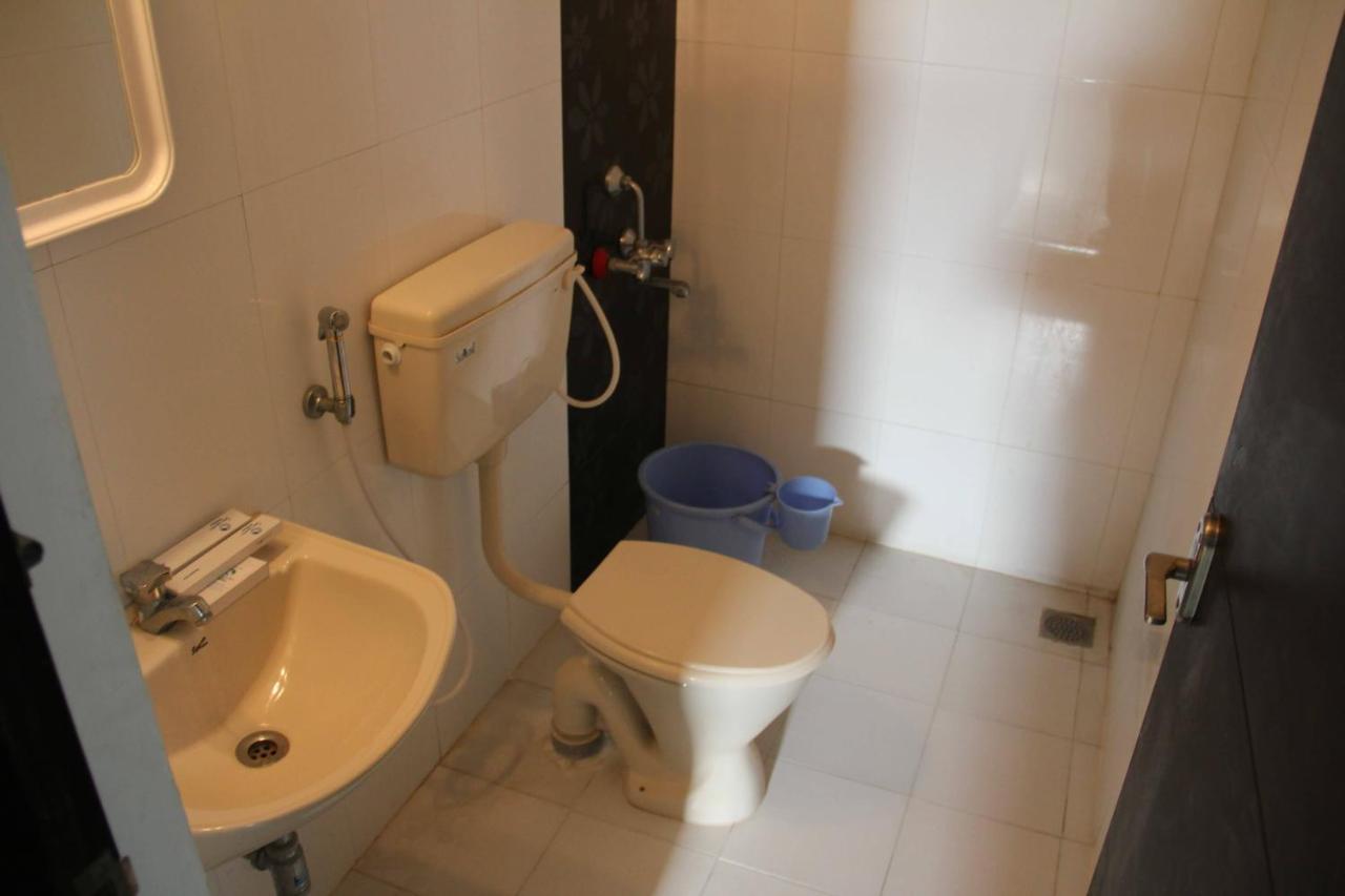 Seaqueen Residency Hotell Chennai Exteriör bild