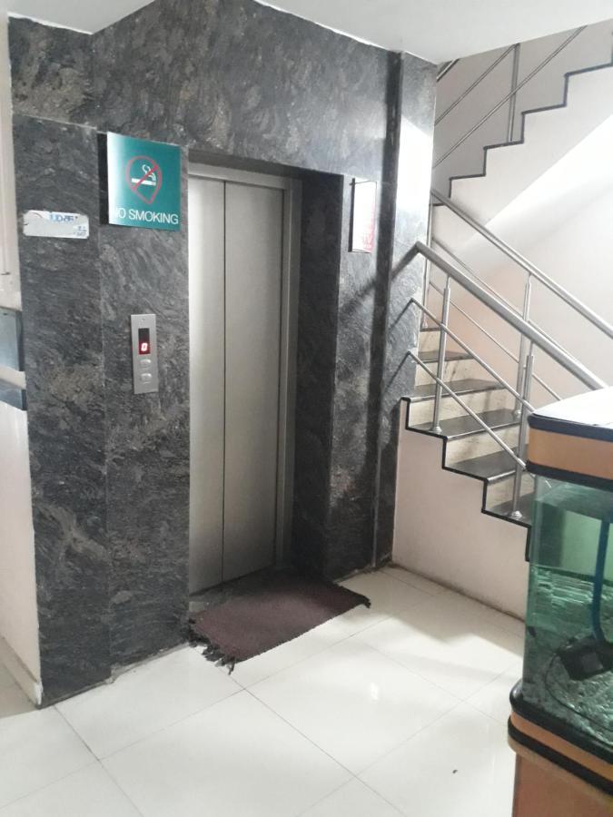 Seaqueen Residency Hotell Chennai Exteriör bild