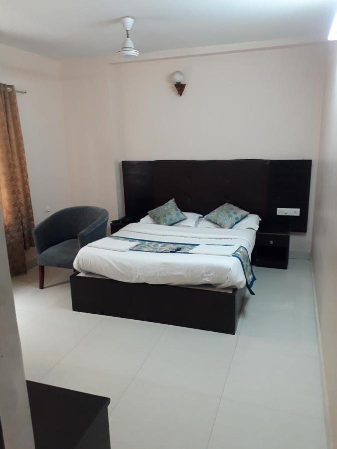 Seaqueen Residency Hotell Chennai Exteriör bild