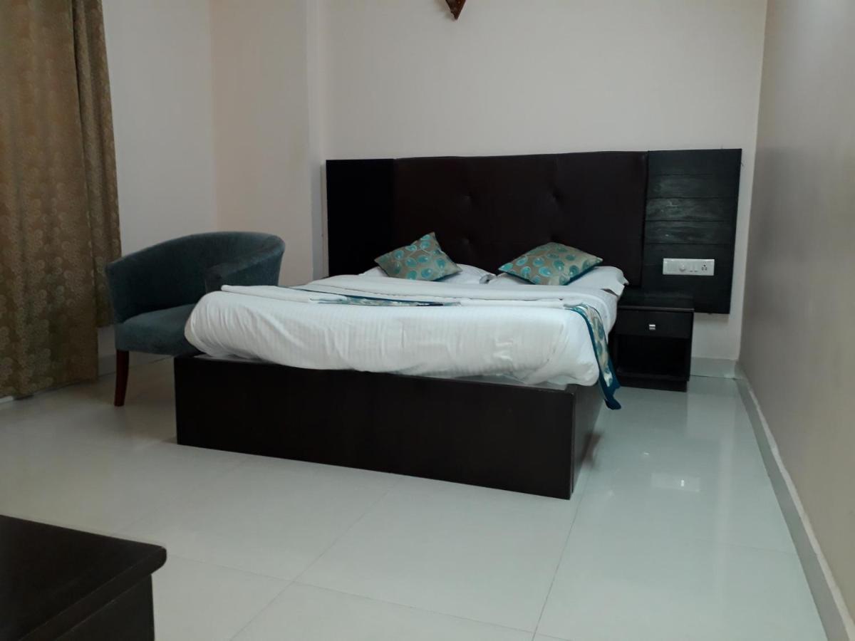 Seaqueen Residency Hotell Chennai Exteriör bild