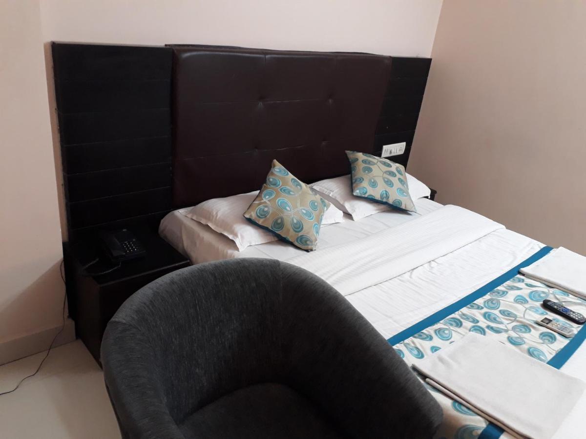 Seaqueen Residency Hotell Chennai Exteriör bild
